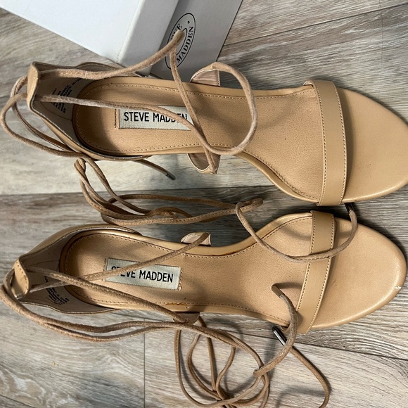 Steve Madden Strappy Heels size 7.5 US - Picture 1 of 7